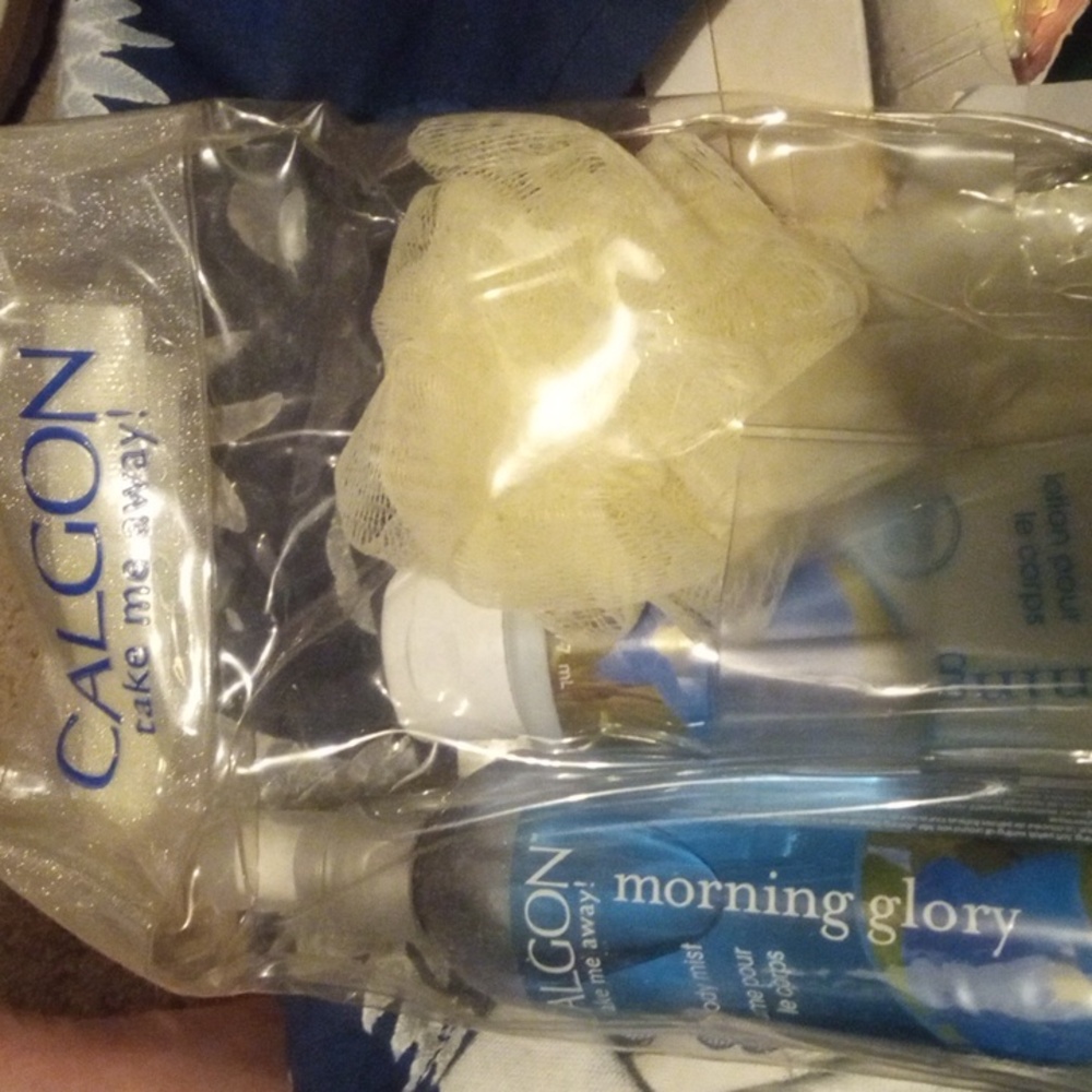 Calgon Morning Glory Set.